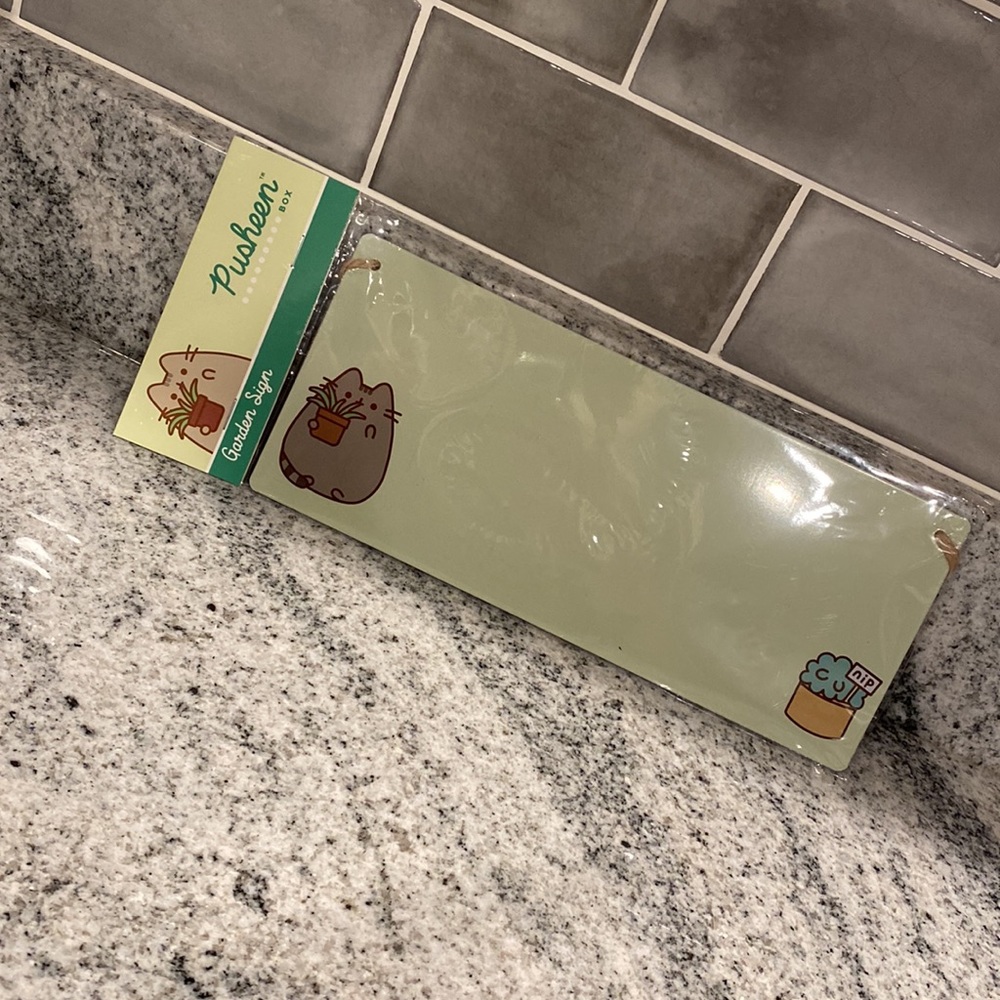 Pusheen box exclusive! Metal hanging sign. Gardening Pusheen